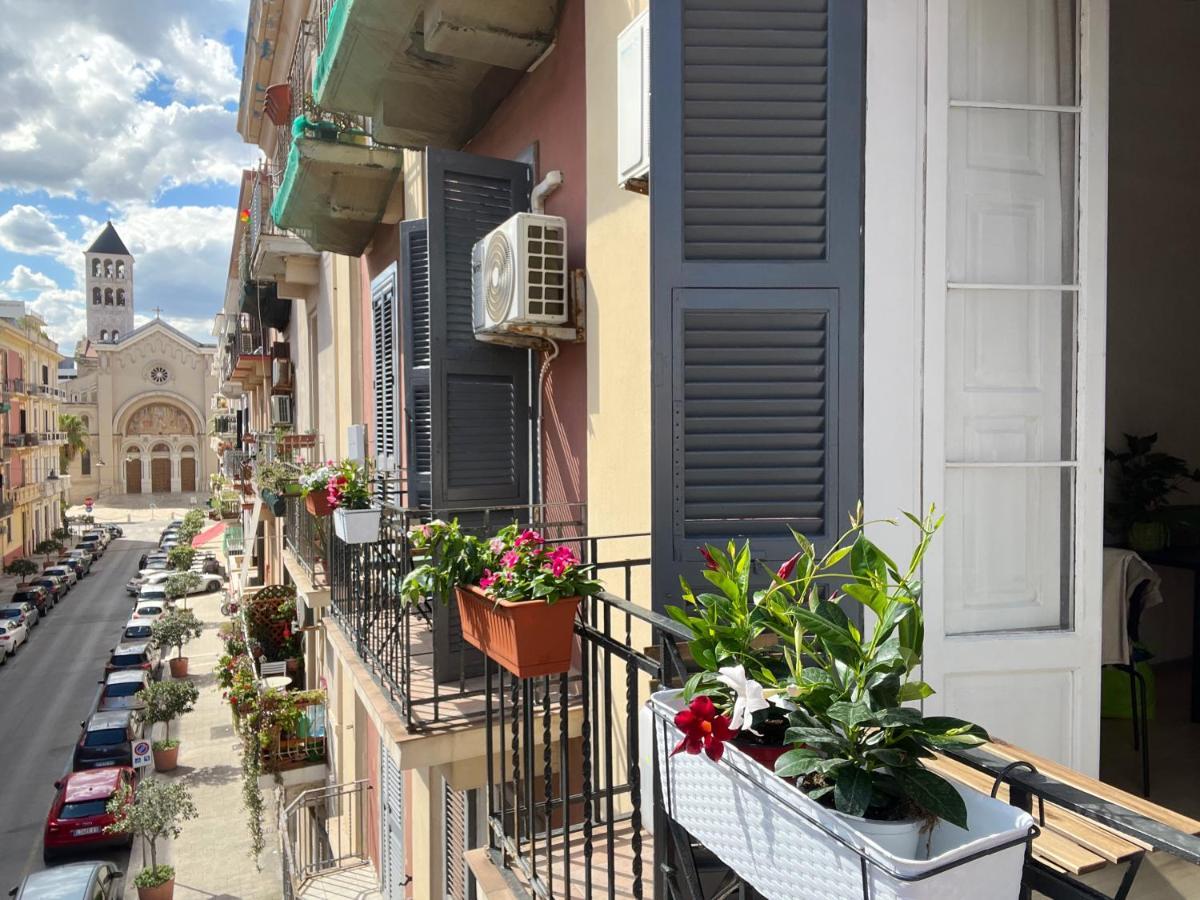 Mariamora Apartment Bari Bagian luar foto