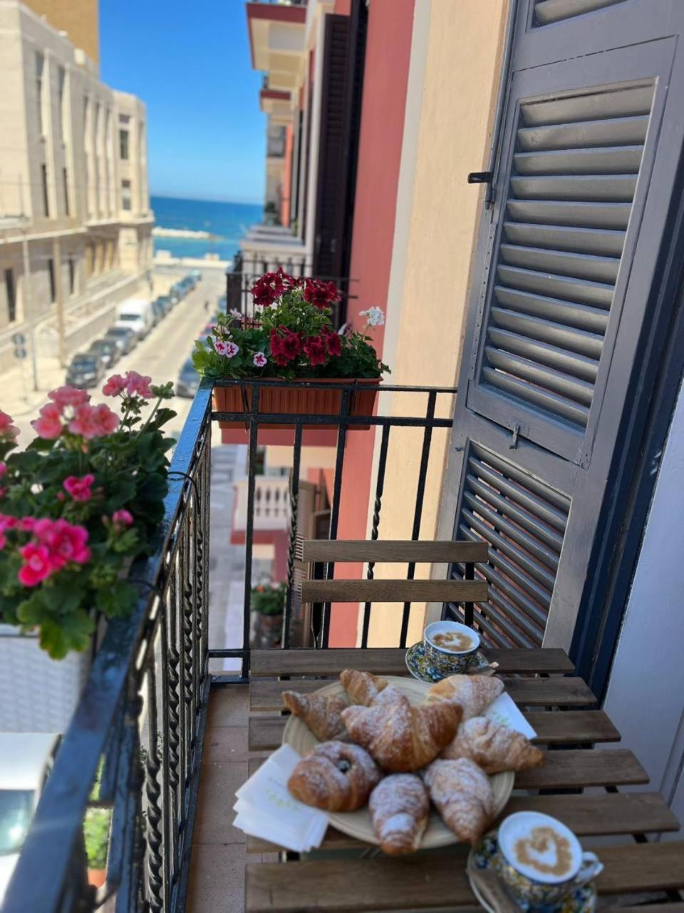 Mariamora Apartment Bari Bagian luar foto