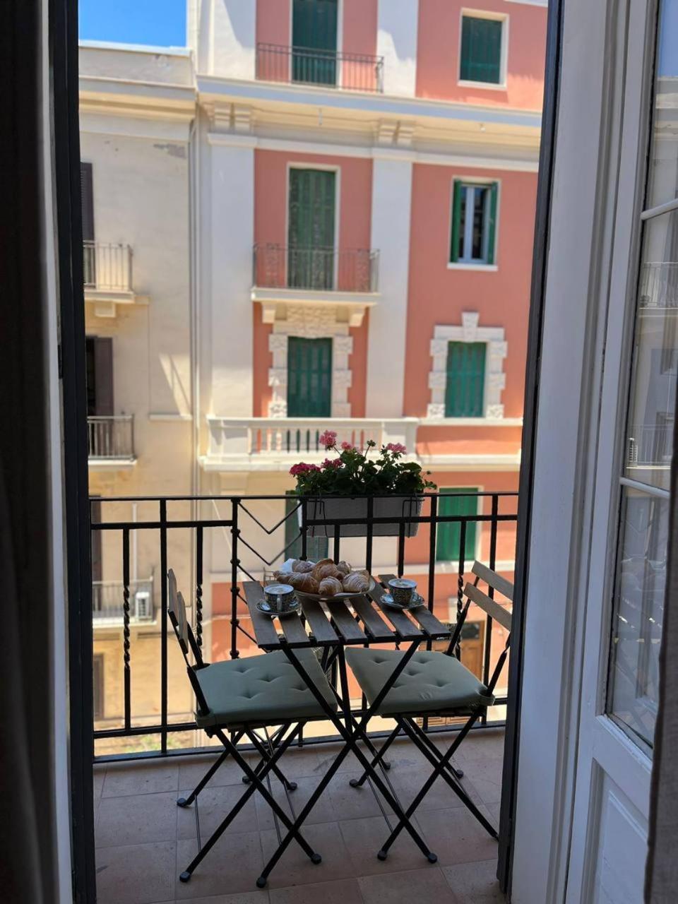 Mariamora Apartment Bari Bagian luar foto